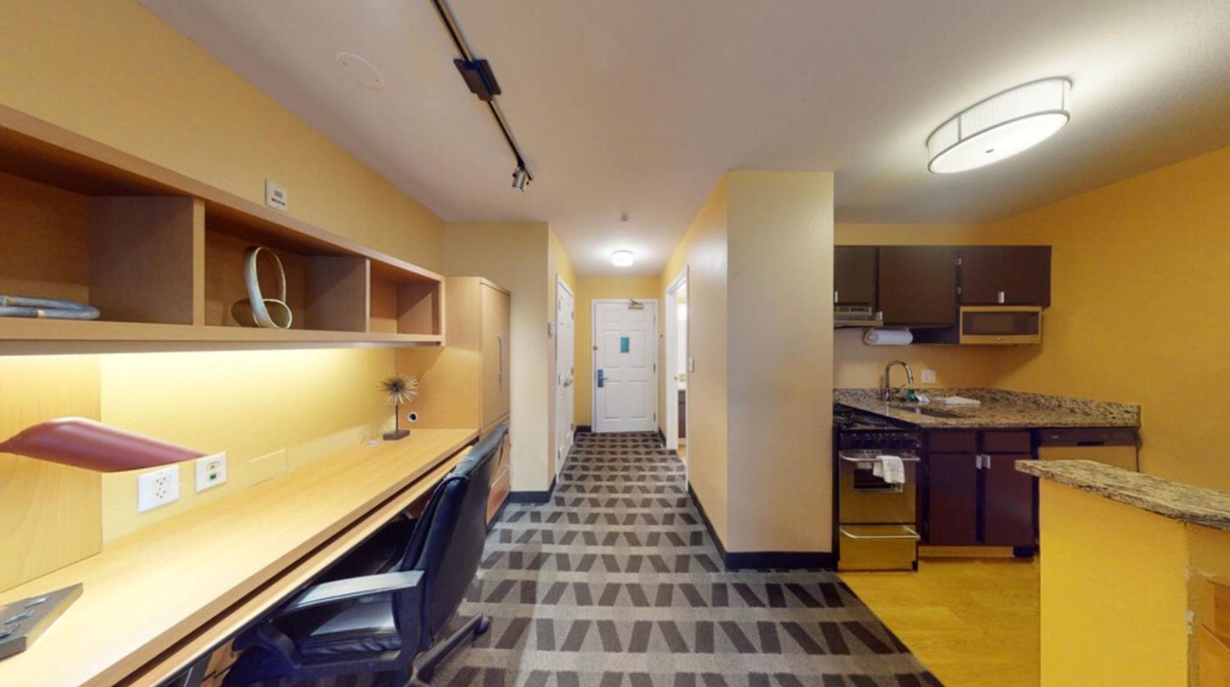 Residences At Tewksbury Extérieur photo